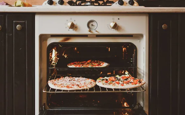 History Of Frozen Pizza - Who Helped Us Survive College?